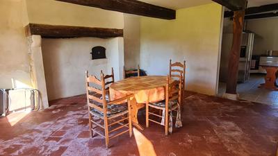 Maison - 215 m² - 6 pièces