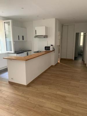 Studio - 24 m² - 1 pièce