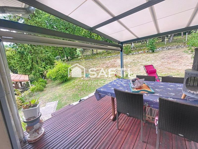 Maison - 207 m² - 9 pièces