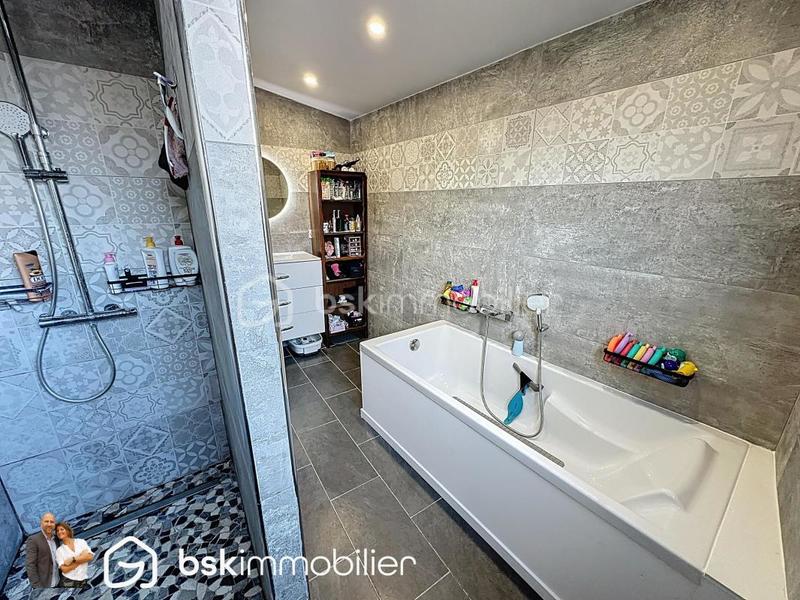 Maison - 94 m² - 4 pièces