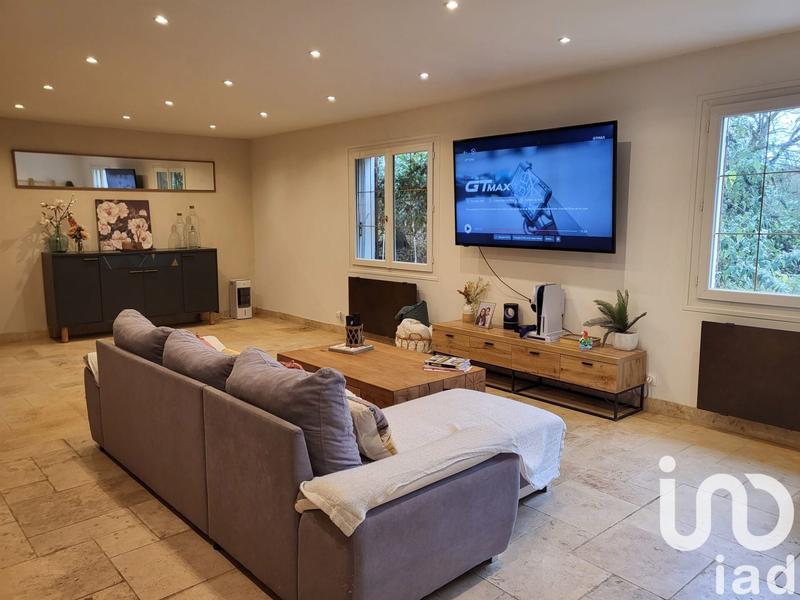 Maison - 209 m² - 4 pièces