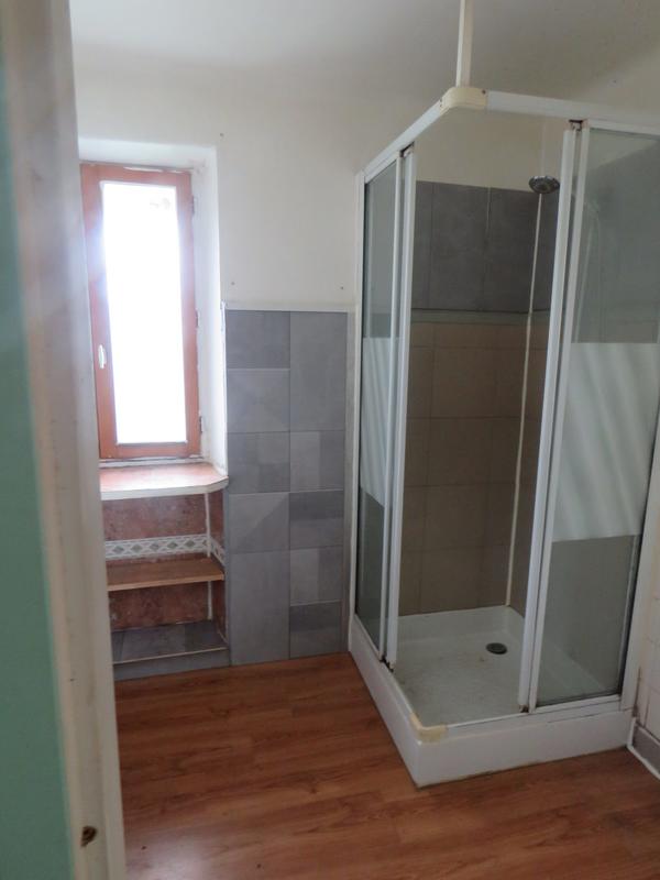 Maison - 80 m² - 5 pièces