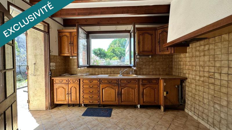 Maison - 200 m² - 2 pièces