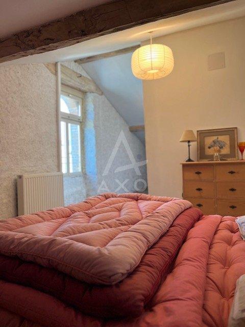 Maison - 181 m² - 8 pièces