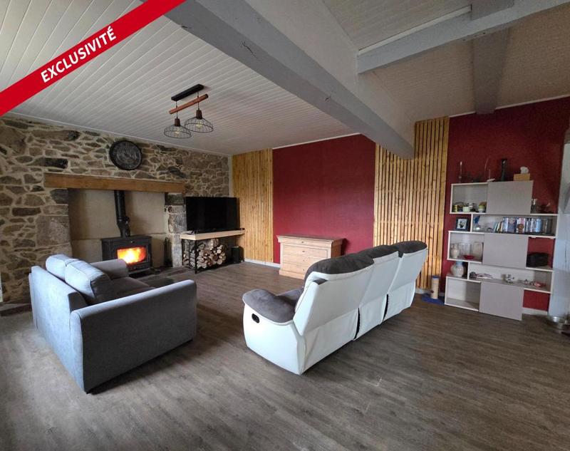 Maison traditionnelle - 207 m² - 8 pièces