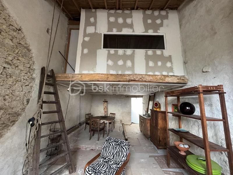 Immeuble - 110 m² - 3 pièces