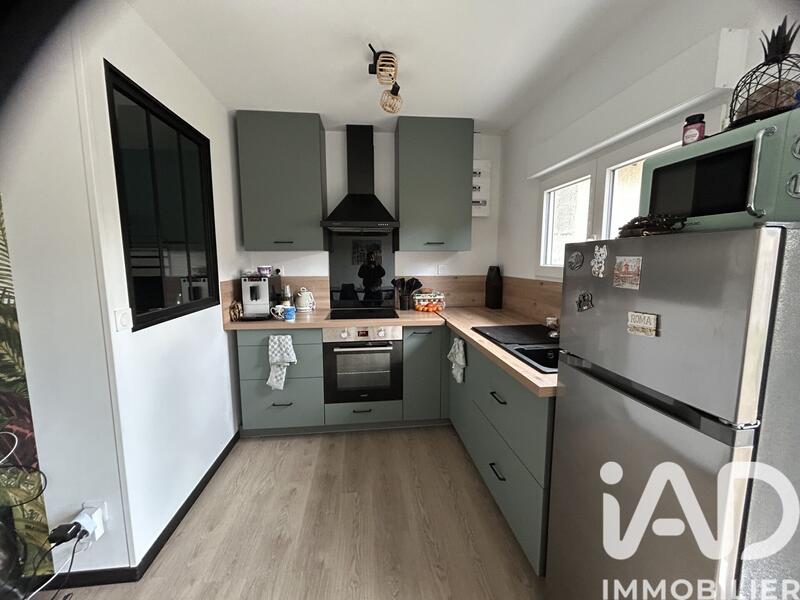 Maison - 275 m² - 7 pièces