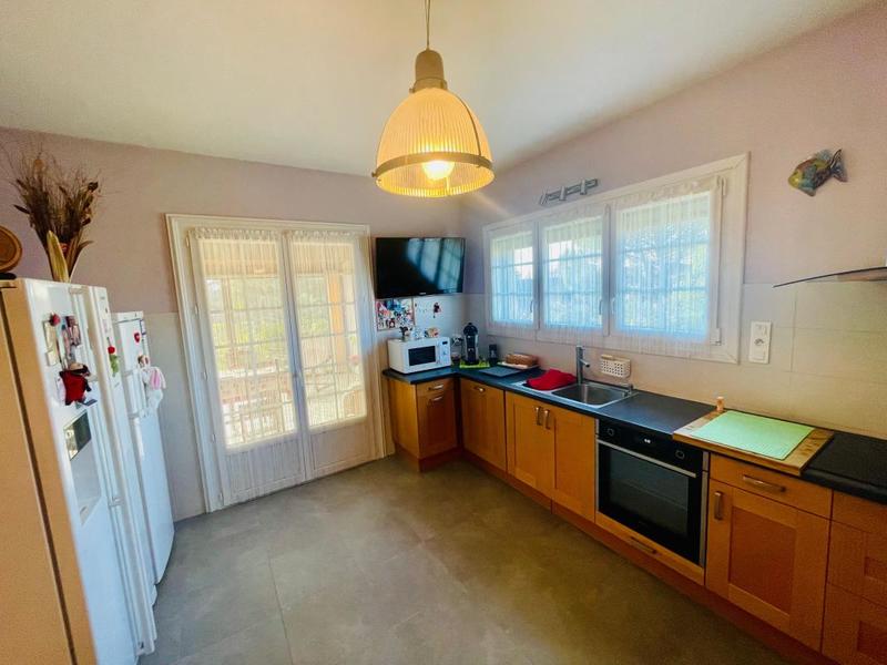 Maison - 240 m² - 5 pièces