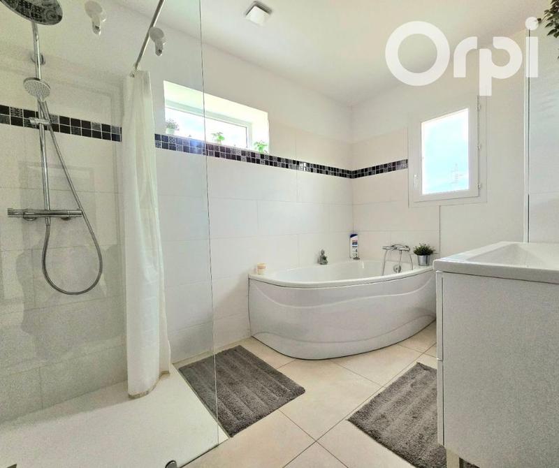 Maison - 171 m² - 5 pièces