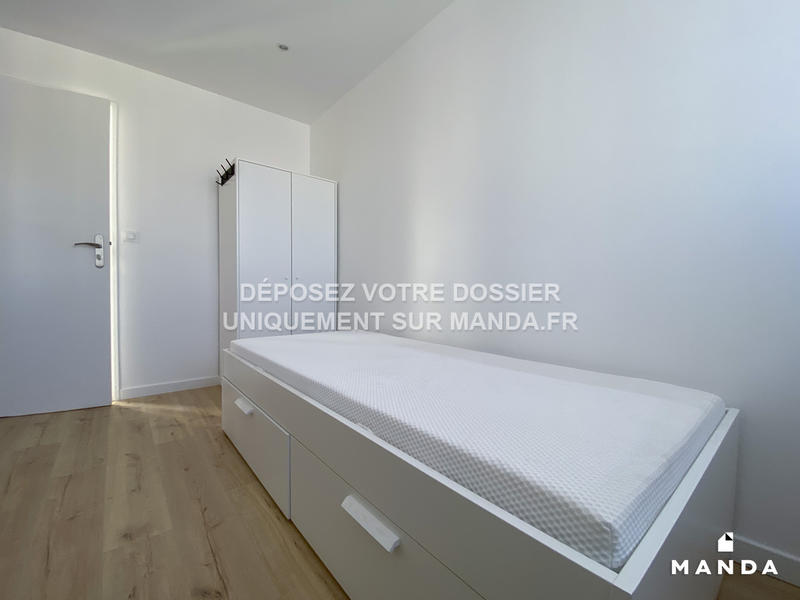 Chambre - 9 m² - 4 pièces
