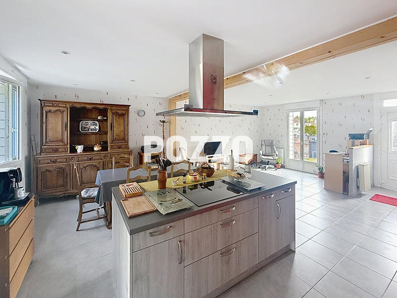 Maison - 101 m² - 5 pièces