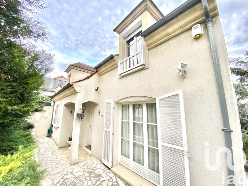 Maison - 138 m² - 5 pièces