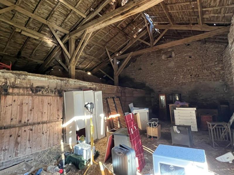 Maison en pierre - 72 m² - 2 pièces