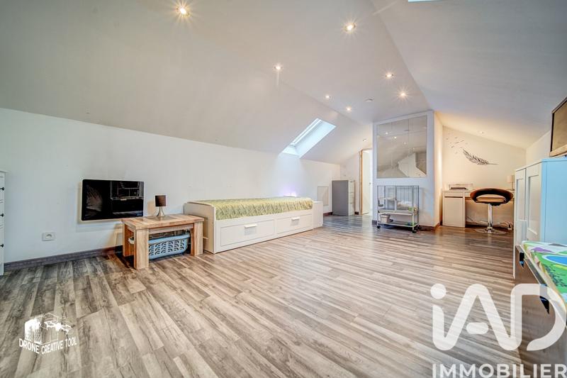 Maison - 166 m² - 8 pièces