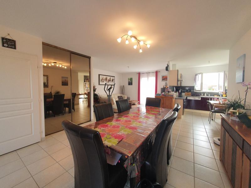 Maison - 92 m² - 5 pièces