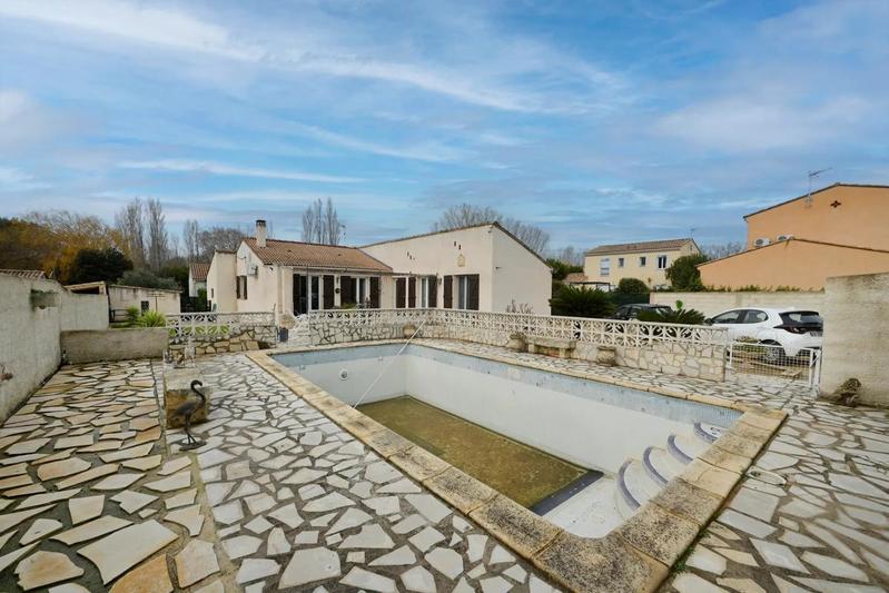 Maison - 90 m² - 5 pièces