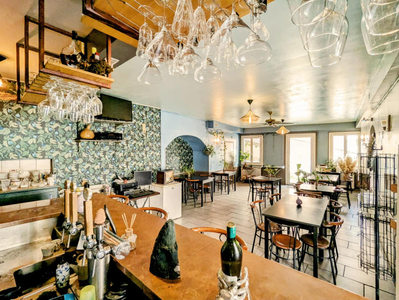 Fonds de commerce - Magasins - 200 m²