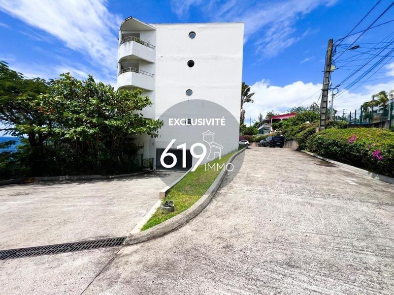 Appartement - 90 m² - 3 pièces