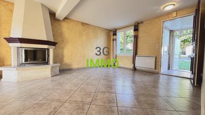 Maison - 89 m² - 5 pièces