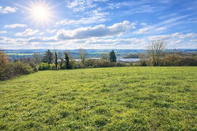 Terrain constructible - 4 100 m²