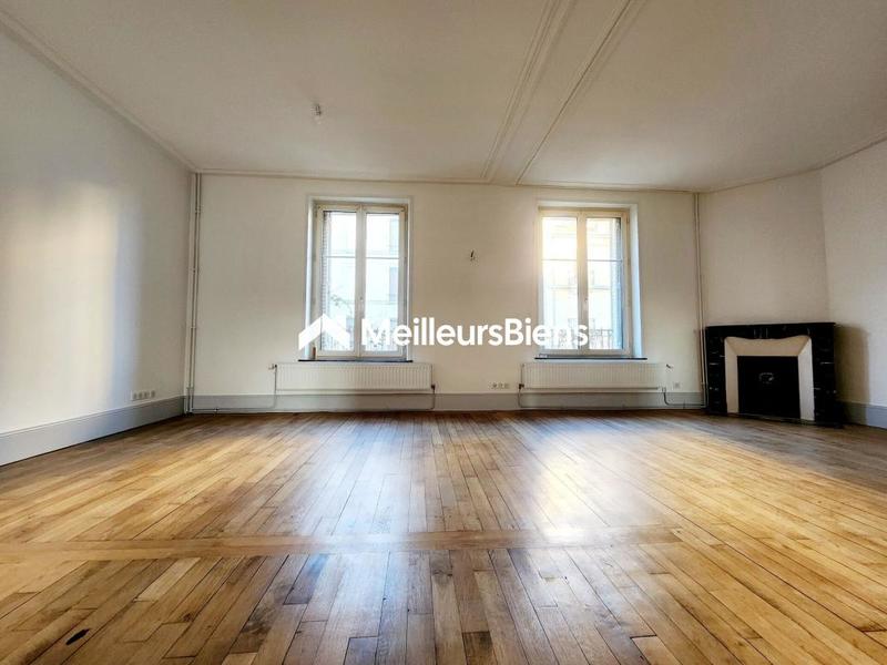 Maison de ville - 198 m² - 7 pièces