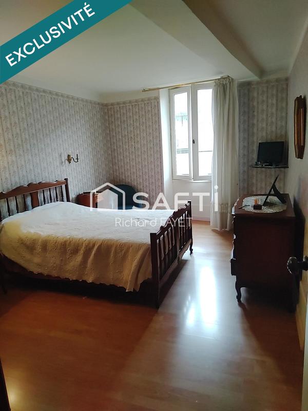 Maison de ville - 201 m² - 5 pièces