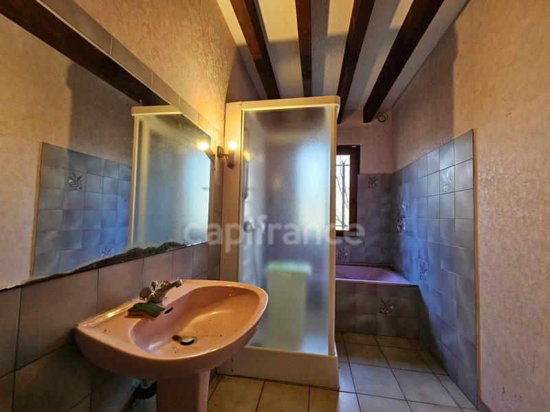 Maison - 214 m² - 7 pièces