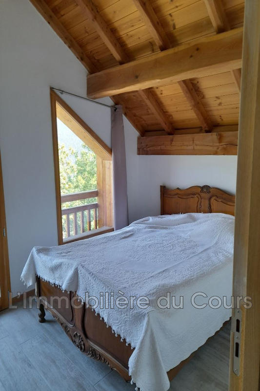 Maison - 92 m² - 6 pièces