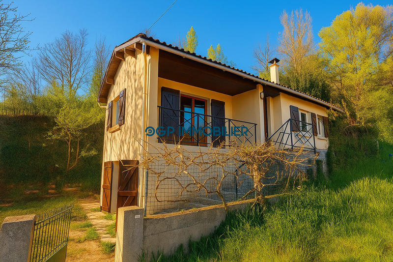 Maison traditionnelle - 123 m² - 4 pièces