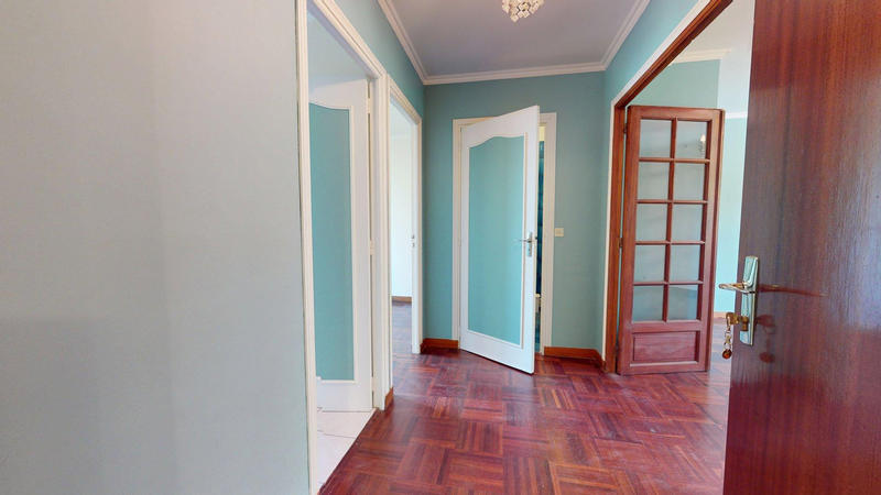 Maison - 250 m² - 11 pièces