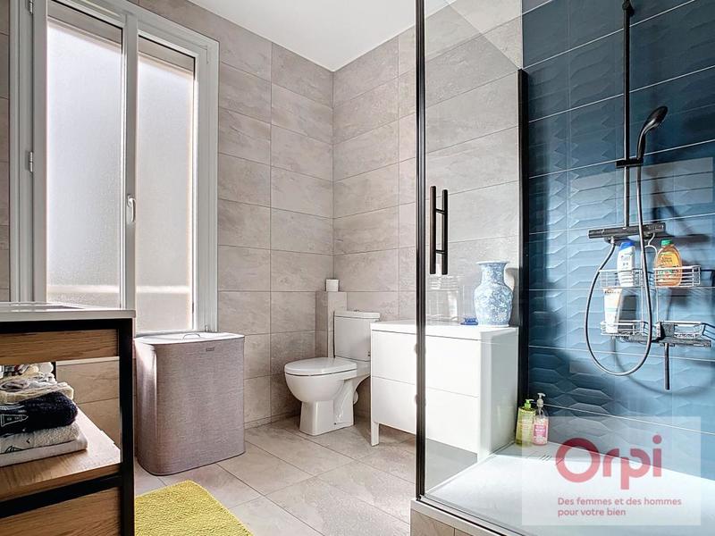 Maison - 187 m² - 7 pièces