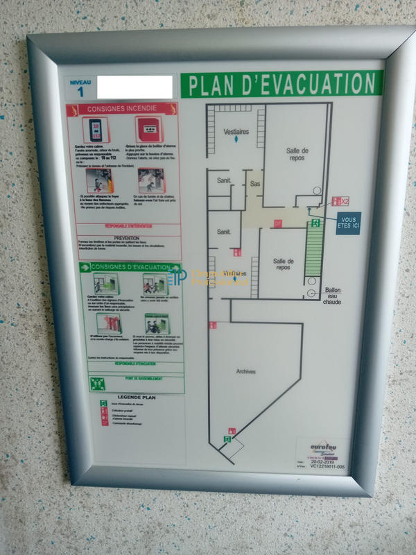 Local d'activités - 2 500 m²