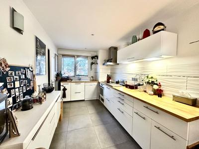 Appartement - 90 m² - 4 pièces