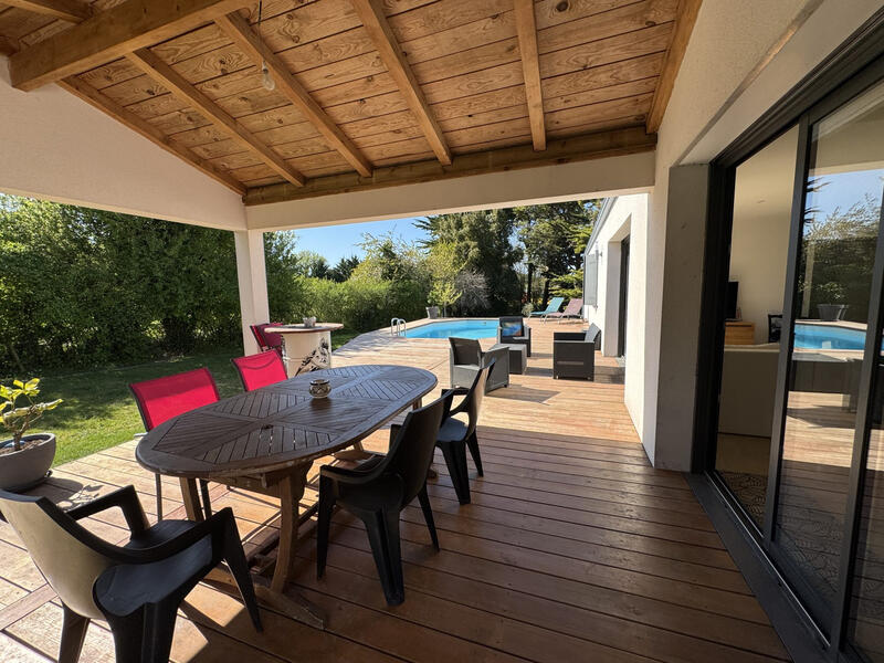 Maison contemporaine - 139 m² - 6 pièces