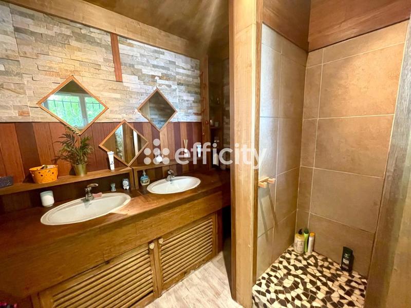 Maison - 155 m² - 6 pièces