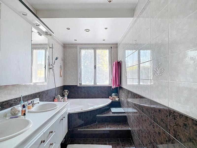 Appartement - 62 m² - 2 pièces