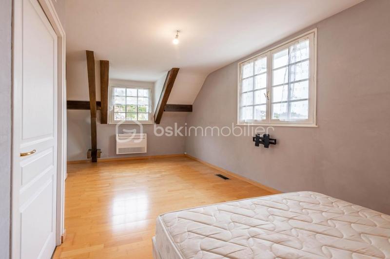 Demeure - 186 m² - 6 pièces