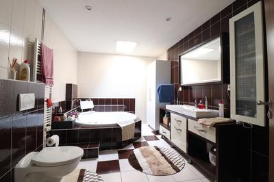 Atelier d'activités - 890 m² - 6 pièces