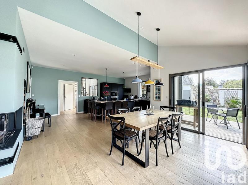 Maison - 192 m² - 7 pièces