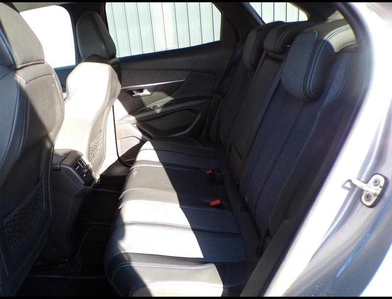 Peugeot 3008 Bhdi 130 Allure Eat8