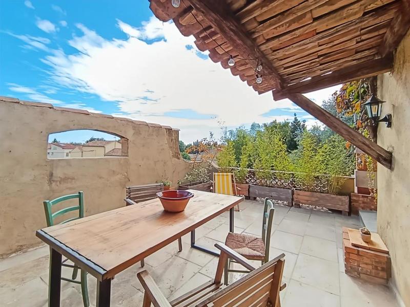 Appartement - 94 m² - 3 pièces