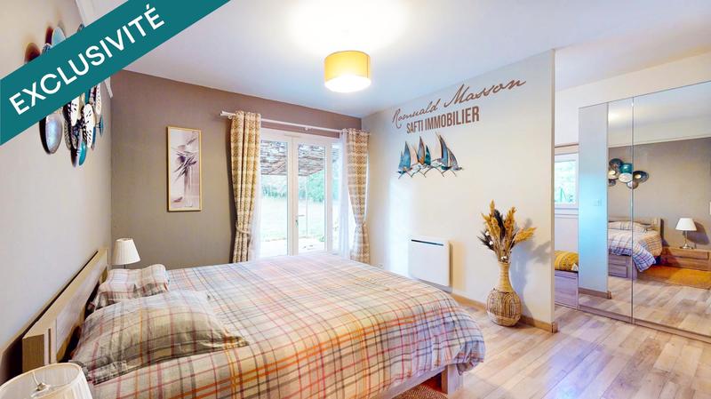 Maison - 240 m² - 9 pièces