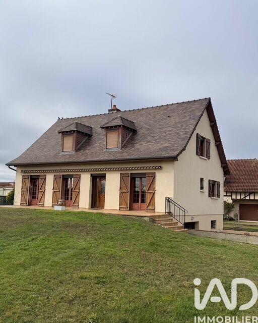 Maison - 153 m² - 8 pièces