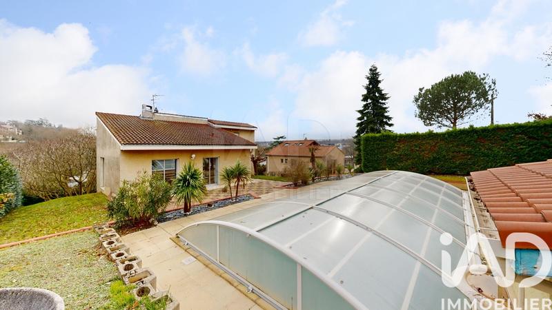 Maison - 171 m² - 6 pièces