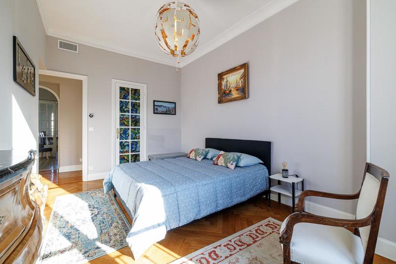 Appartement - 136 m² - 4 pièces