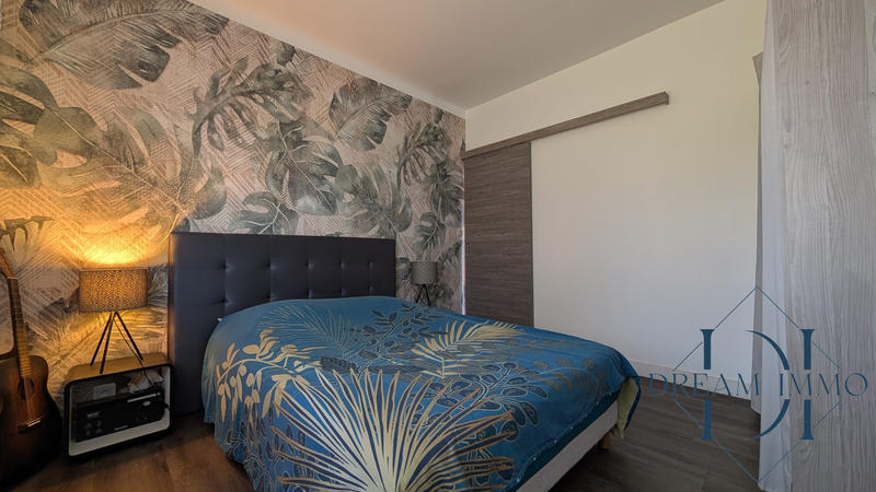 Maison - 235 m² - 7 pièces