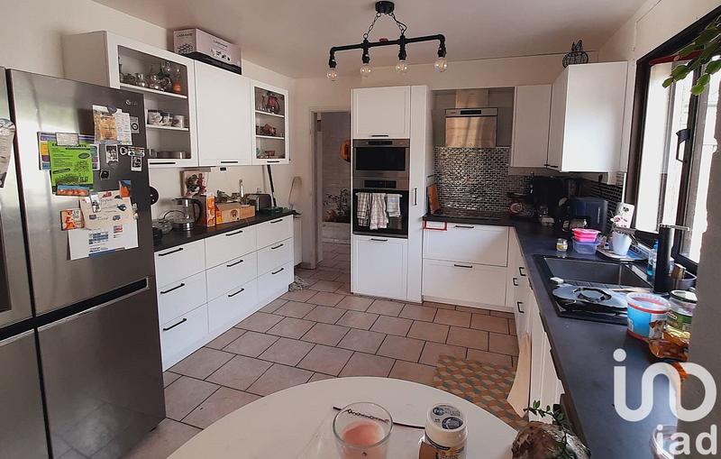 Maison - 208 m² - 8 pièces