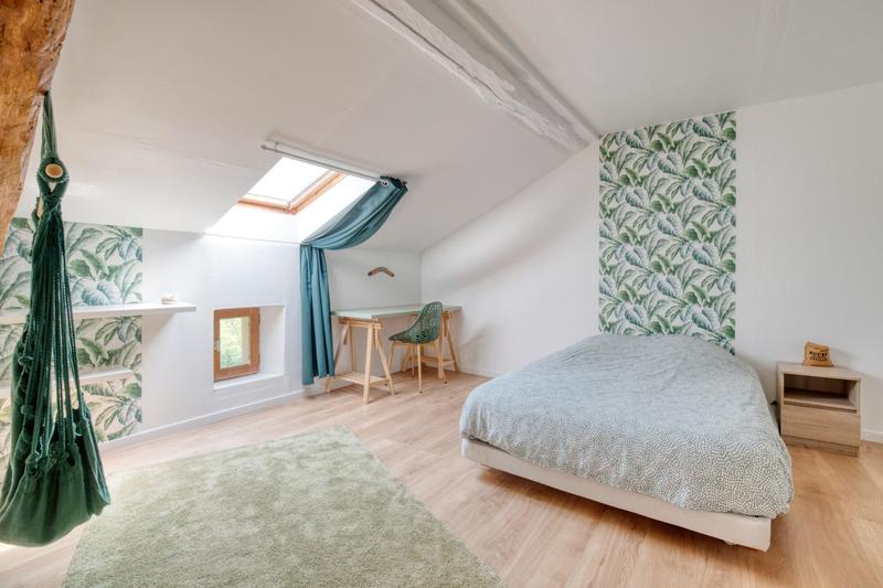 Maison - 226 m² - 9 pièces