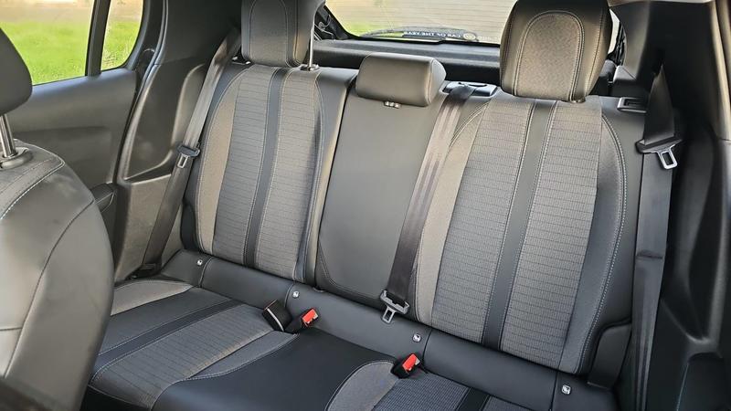 Peugeot 208 1.2 PureTech 100 Allure Pack