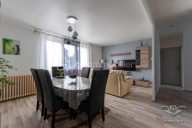 Maison traditionnelle - 121 m² - 5 pièces